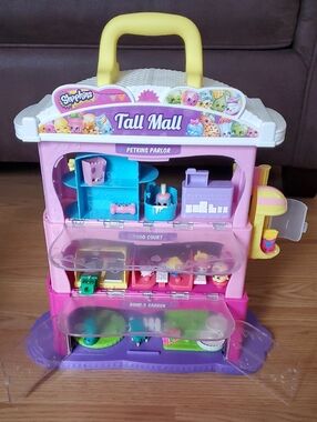Shopkins Tall Mall Playset